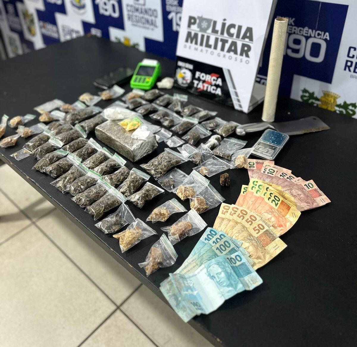Veja – Com 12 passagens por tráfico, homem é preso com grande quantidade de drogas em Barra do Garças
