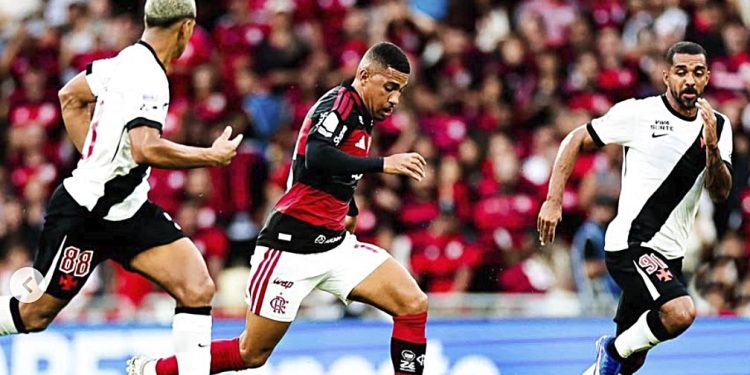 Flamengo e Vasco empatam em jogo eletrizante com gol nos acréscimos