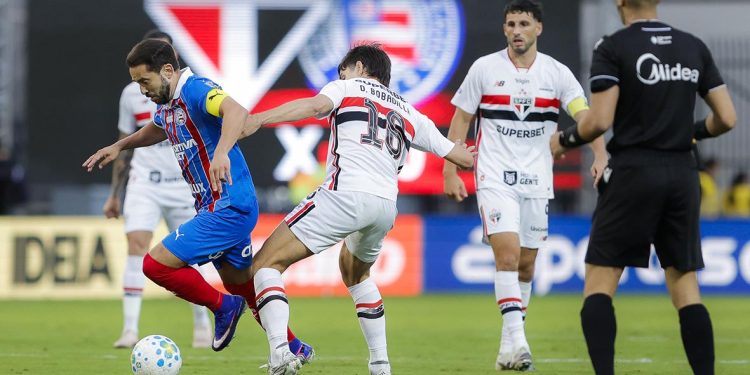 São Paulo falha em segurar vantagem e Bahia arranca empate nos acréscimos