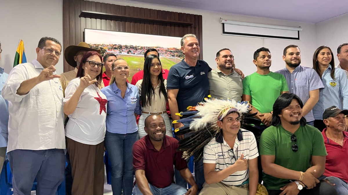 João Filho recebe senador Carlos Fávaro e reivindica complexo esportivo para General Carneiro e creche para o Paredão Grande
