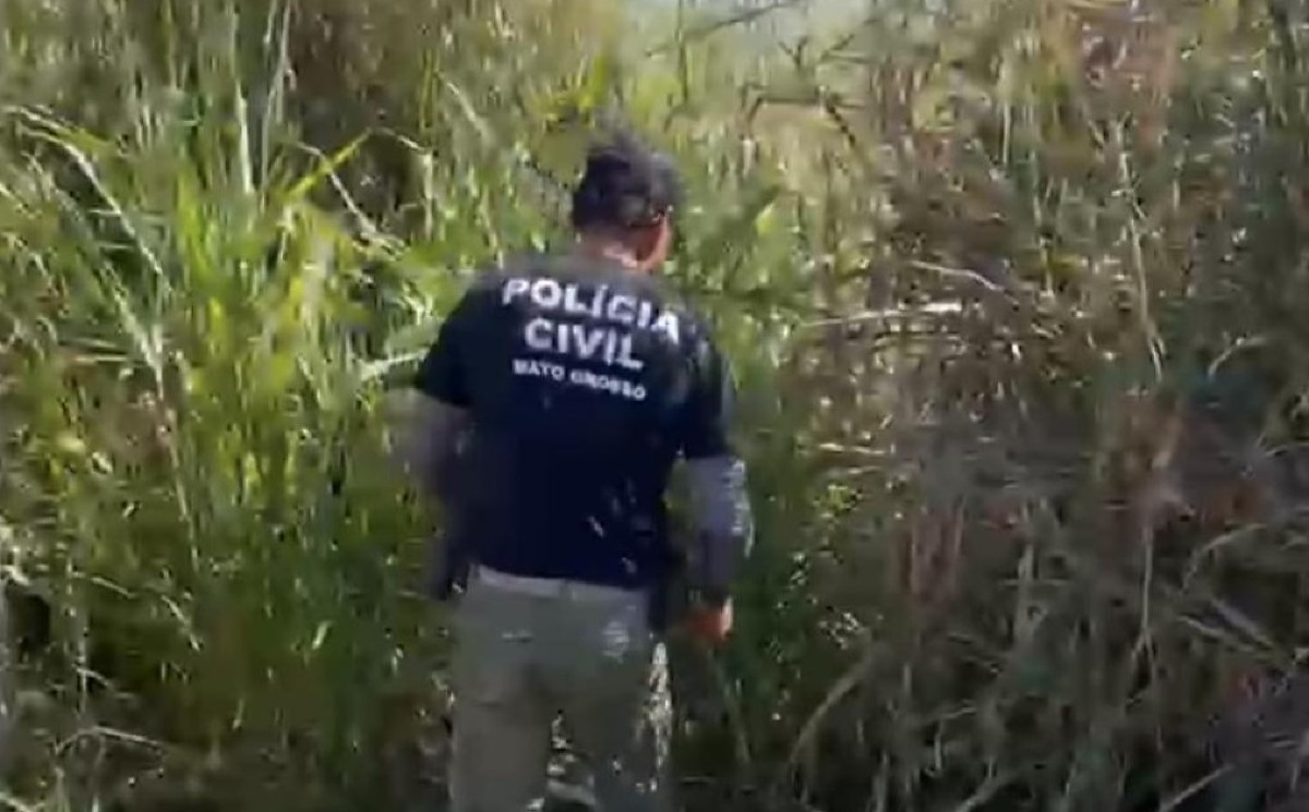 Jovem desaparecido há mais de 30 dias é encontrado enterrado em matagal