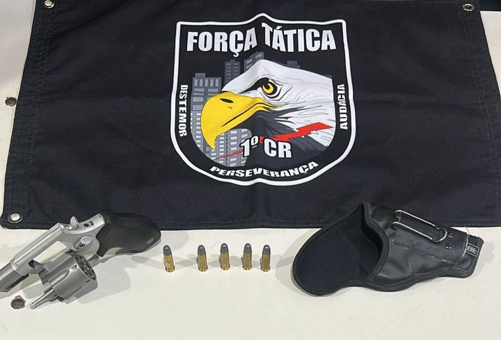 Força Tática prende homem com revólver ilegal em Várzea Grande