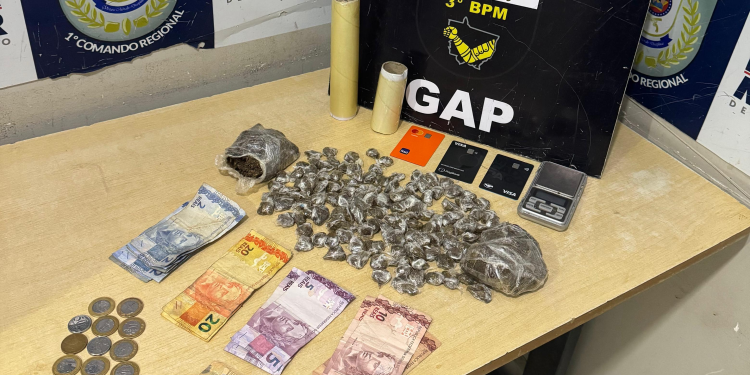 Polícia Militar conduz três suspeitos com 128 porções de maconha em Cuiabá