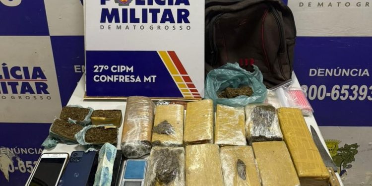 10 tabletes de maconha são aprendidos com integrantes de facção criminosa em Confresa