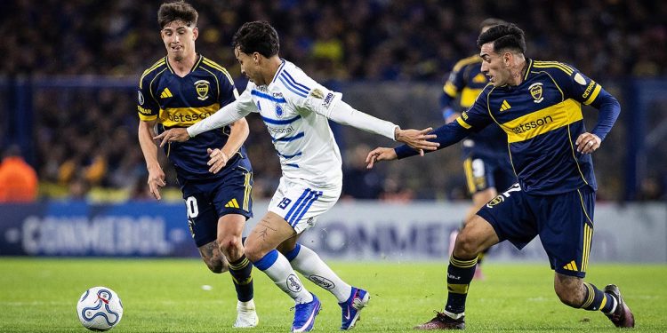 Cruzeiro busca empate na Bombonera, segura o Boca e assume liderança do Grupo D
