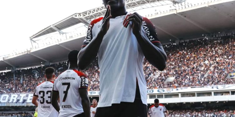 Athletico vira sobre o Remo no Mangueirão e assume o quarto lugar no Brasileirão