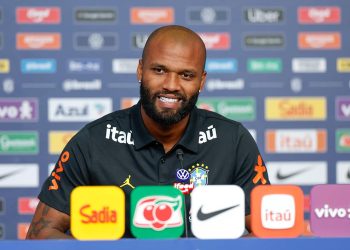 Igor Thiago se emociona ao falar da primeira Copa e destaca papel no ataque da Seleção