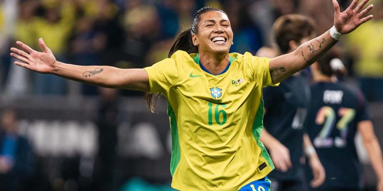 Seleção Feminina vence Estados Unidos em amistoso preparatório para o Mundial