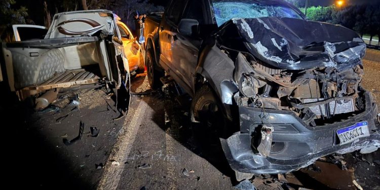 Acidente com carro funerário mata homem na BR-070