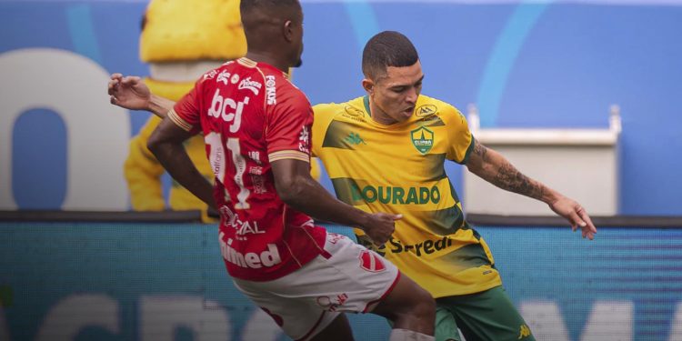 Cuiabá vence o Vila Nova e encosta no pelotão de cima da Série B