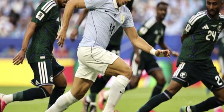 Uruguai empata com Arábia Saudita e deixa Grupo H totalmente indefinido